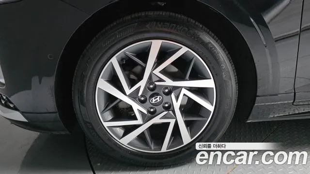 Hyundai Grandeur GN7 — Фото автомобиля 5