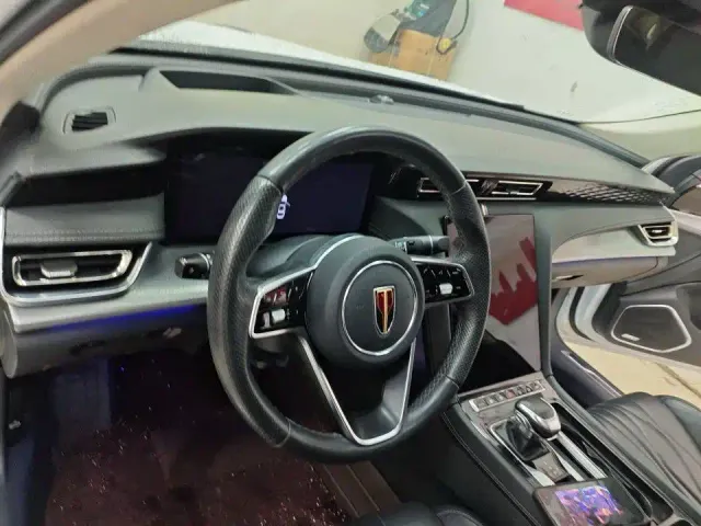 Hongqi H5 — Фото автомобиля 3