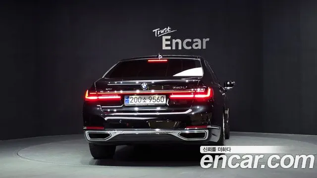 BMW 7-Series — Фото автомобиля 2
