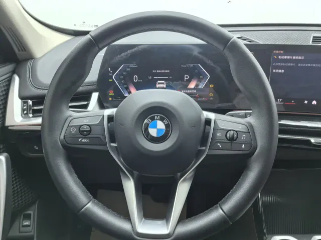 BMW X1 — Фото автомобиля 13