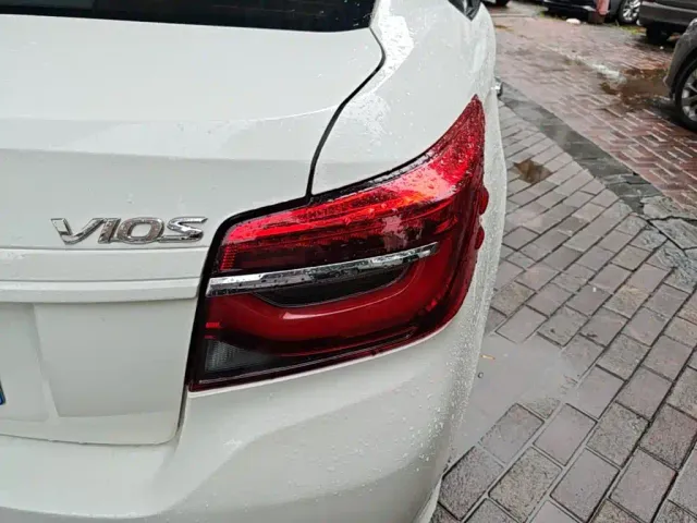 Toyota Vios — Фото автомобиля 23