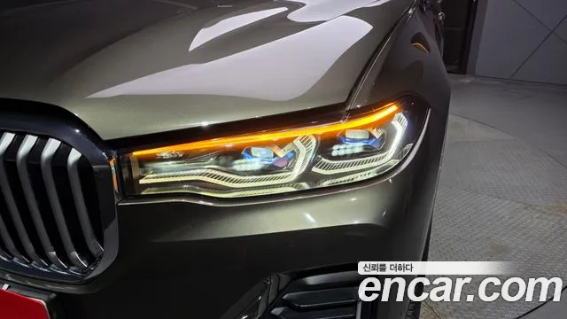 BMW X7 — Фото автомобиля 16