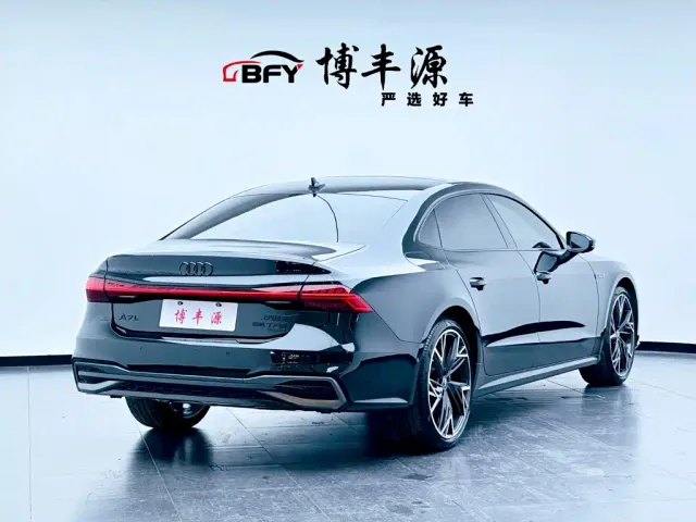 Audi A7L — Фото автомобиля 3