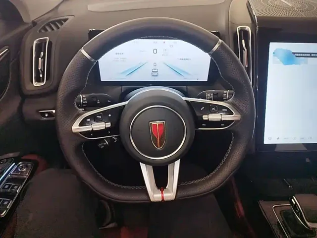 Hongqi HS3 PHEV — Фото автомобиля 10