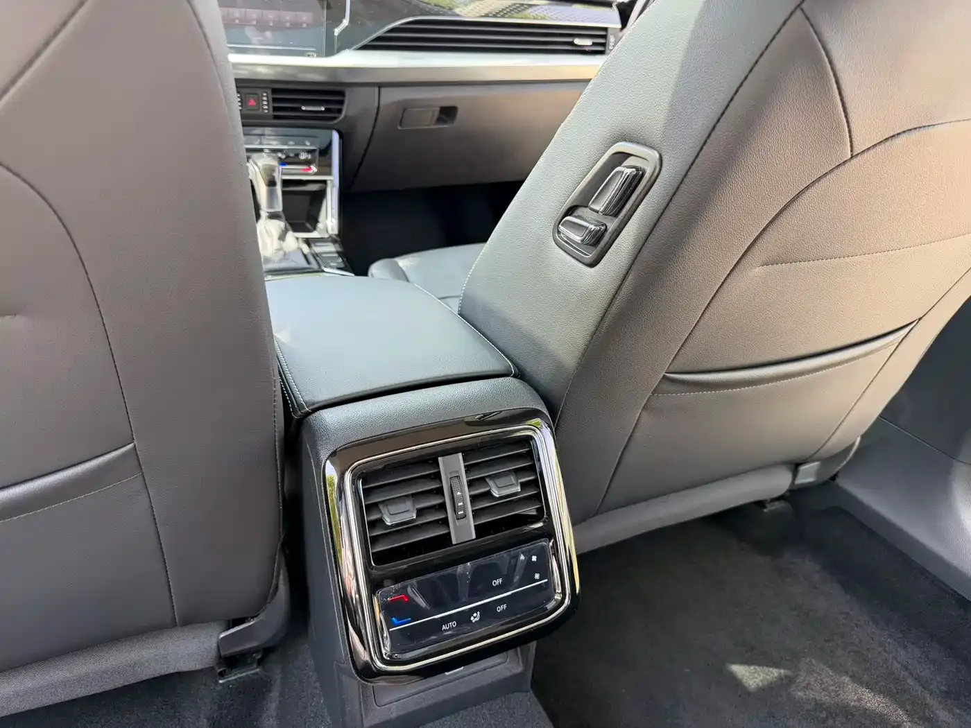 Volkswagen Passat 2023 Facelift 280TSI Elite Edition — Фото автомобиля 20