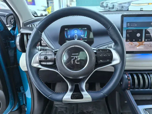 BYD Yuan PLUS — Фото автомобиля 8