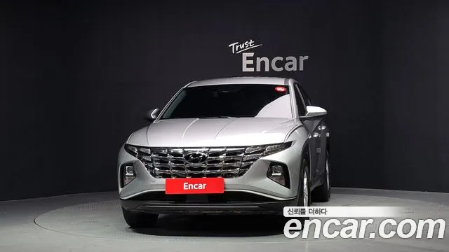 Hyundai Tucson Tucson (NX4) Дизель 2.0 2WD — Фото автомобиля 3