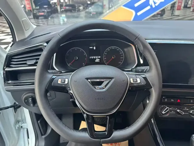 Jetta Jetta VS5 2021 30th Anniversary Edition Auto Deluxe — Фото автомобиля 10