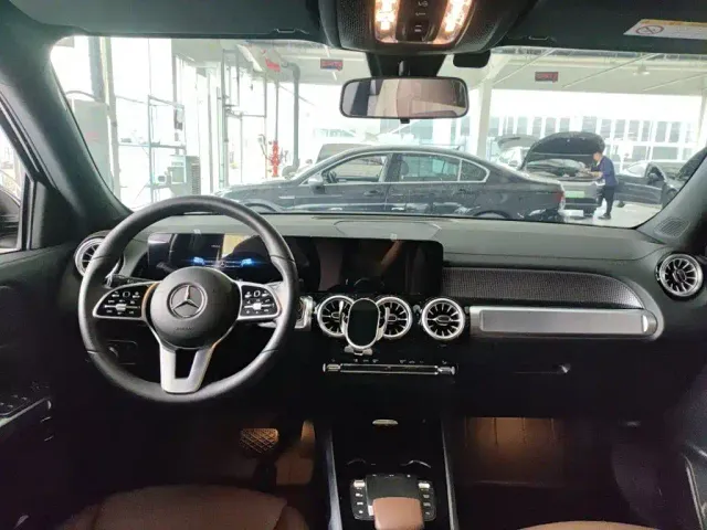 Mercedes-Benz GLB-Class — Фото автомобиля 8