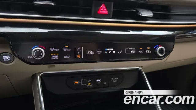 Kia Carnival 4th Gen — Фото автомобиля 30