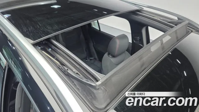 Mercedes-Benz EQB — Фото автомобиля 8