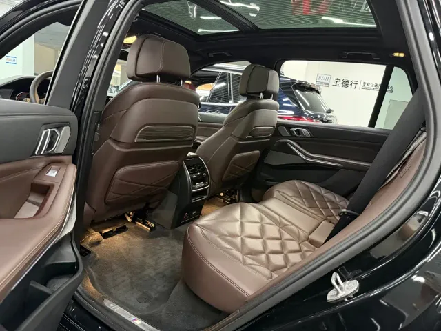 BMW X5 — Фото автомобиля 6