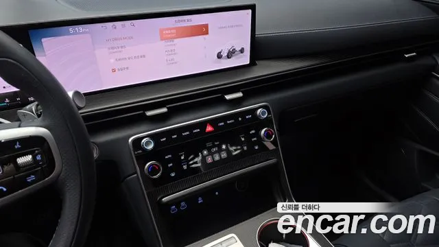 Genesis GV80 — Фото автомобиля 14