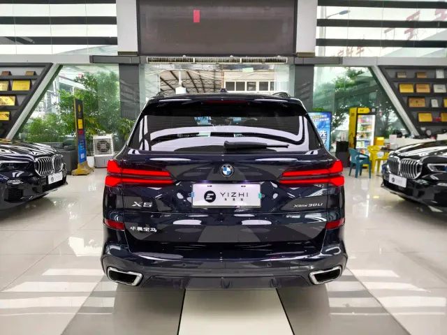 BMW X5 — Фото автомобиля 14