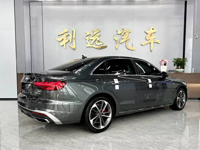 Audi Audi A4L 2025 2 Million Celebration Edition 40 TFSI Fashion Dynamic — Фото автомобиля 12