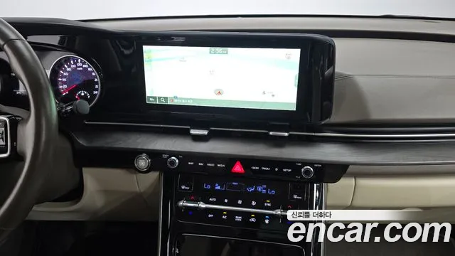 Kia Carnival Generation 4 — Фото автомобиля 17