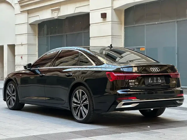 Audi A6L — Фото автомобиля 7