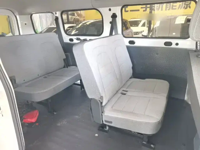 Wuling Yangguang — Фото автомобиля 12