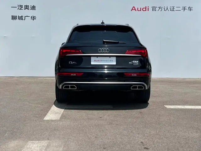 Audi Q5L — Фото автомобиля 5