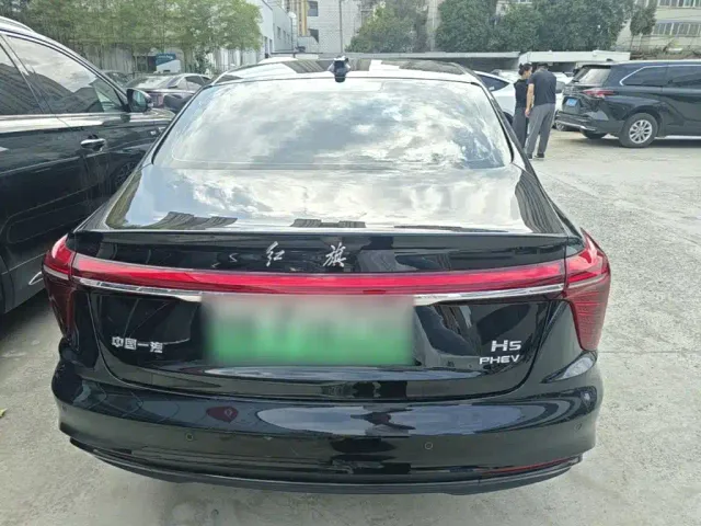 Hongqi H5 PHEV — Фото автомобиля 5