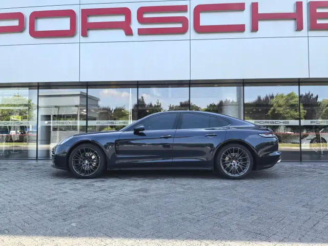 Porsche Panamera — Фото автомобиля 11
