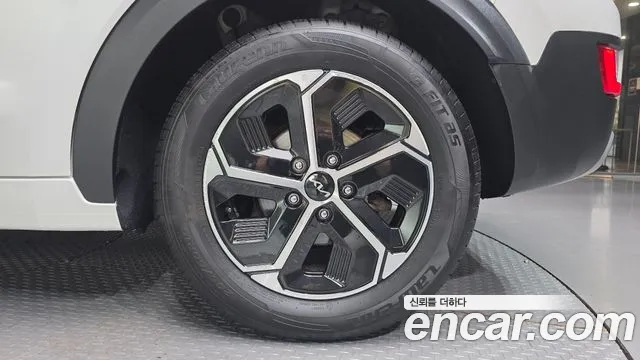 Kia Niro The All New — Фото автомобиля 5