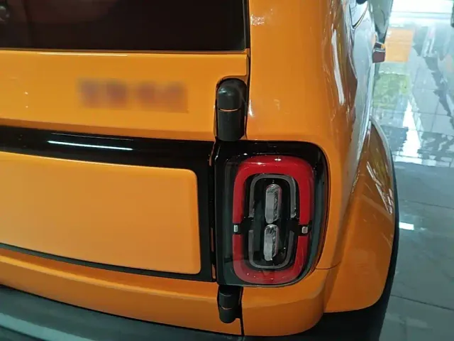Baojun Yep — Фото автомобиля 7
