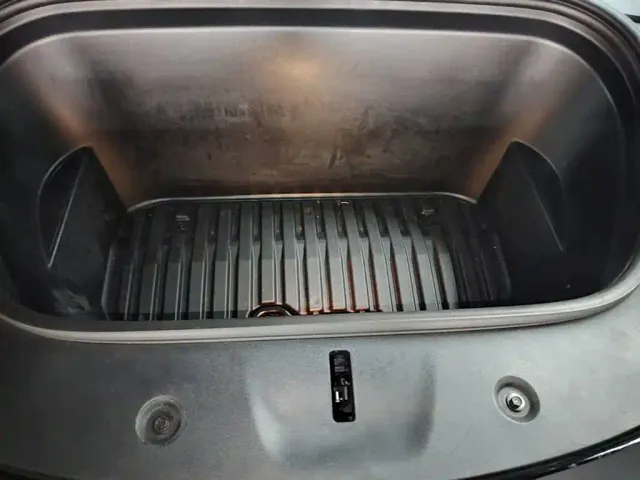 Tesla Model Y — Фото автомобиля 19