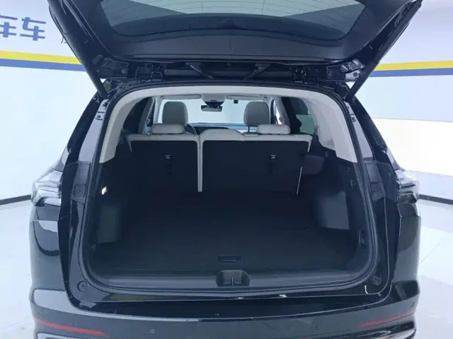 Buick Envision Plus — Фото автомобиля 4