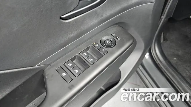 Hyundai Kona — Фото автомобиля 19