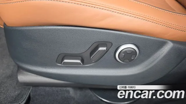 Genesis GV70 2.5T Бензин 2WD — Фото автомобиля 28