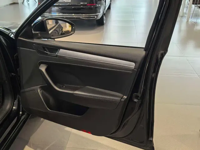Skoda Superb — Фото автомобиля 11