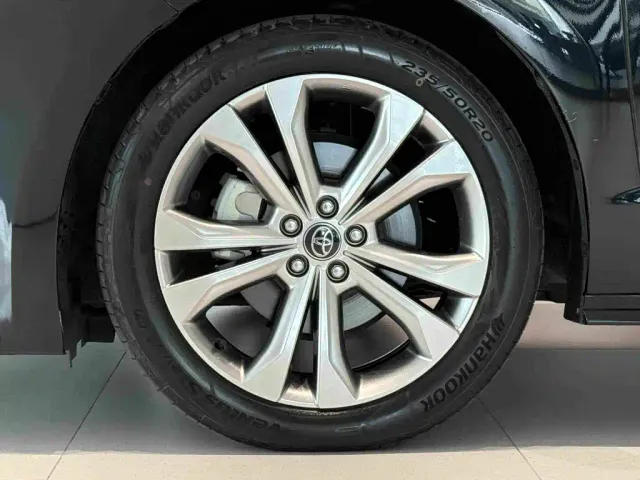 Toyota Sienna — Фото автомобиля 12