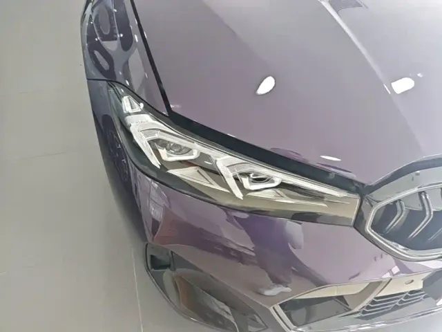 BMW 3 Series — Фото автомобиля 10