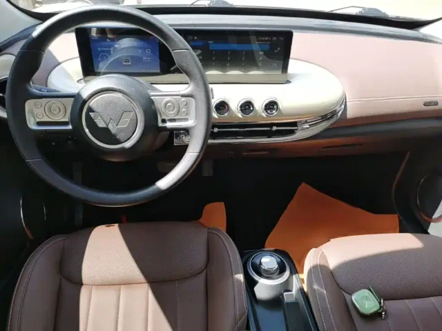 Wuling Motors Wuling Bingo 2023 203km Comfort Version — Фото автомобиля 9
