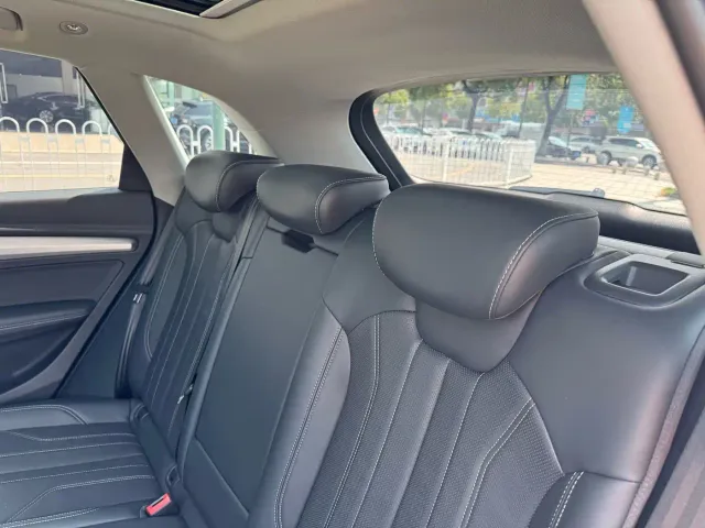 Audi Q5L — Фото автомобиля 30