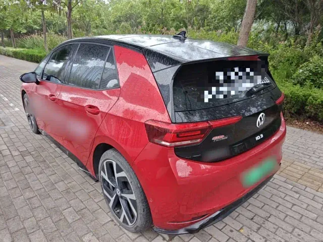 Volkswagen ID.3 — Фото автомобиля 4