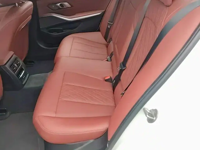 BMW 3 Series — Фото автомобиля 16