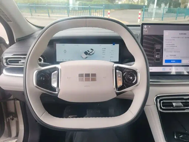 Geely Galaxy Stellar 6 — Фото автомобиля 10
