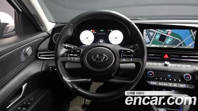 Hyundai AVANTE Avante (CN7) — Фото автомобиля 13