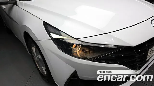 Hyundai AVANTE Avante (CN7) — Фото автомобиля 22