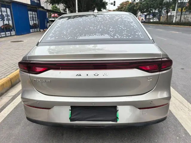 GAC Aion S — Фото автомобиля 5