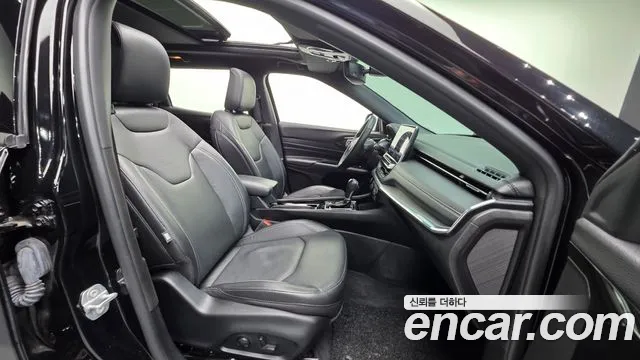 Jeep Compass 2nd Gen — Фото автомобиля 15