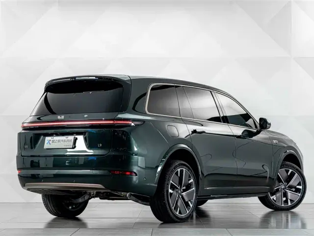 Li Auto L9 — Фото автомобиля 8