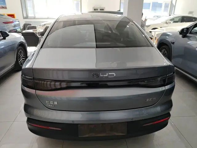 BYD Seal 05 DM-i — Фото автомобиля 5