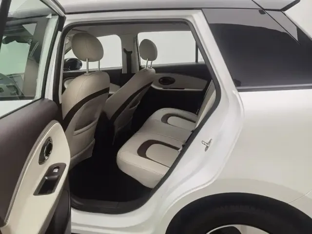 JAC Yiwei Yiwei 3 2024 Beloved Edition 330km Air — Фото автомобиля 15