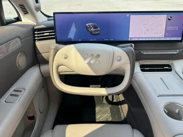IM Motors LS6 — Фото автомобиля 12