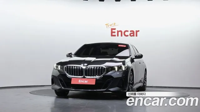 BMW 5-Series 5 серия (G60) 530i xDrive M Sport — Фото автомобиля 3