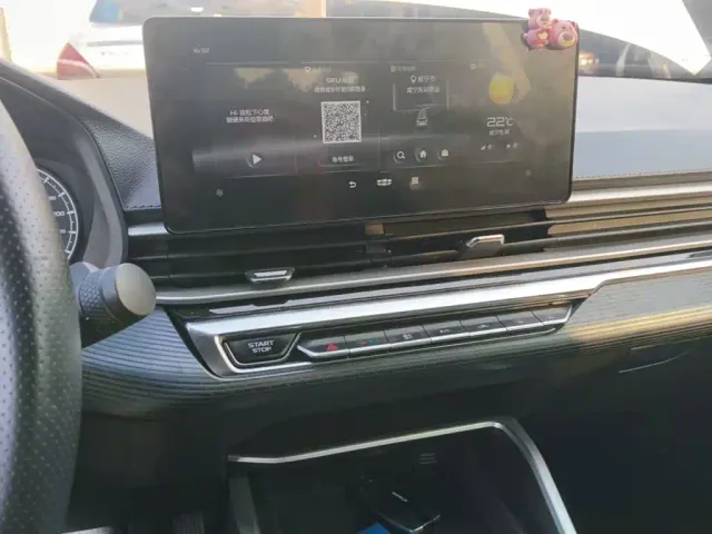 Geely Emgrand — Фото автомобиля 12