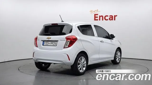 Chevrolet Spark — Фото автомобиля 2